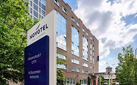 Hotel Novotel Frankfurt City  4*